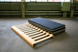 Drexler Guinand Jauslin, Simpledoubledeux Bed