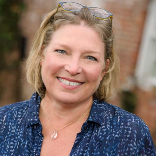 Dorothy (Dee) Dunn