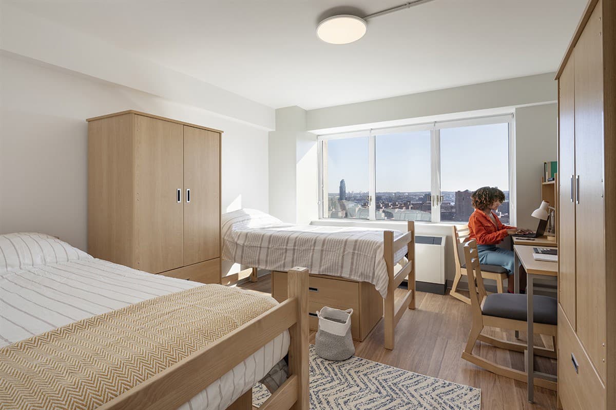 Suites at 301 are made up of single, double, and triple rooms. All suites include a common area/kitchen and a shared bathroom.