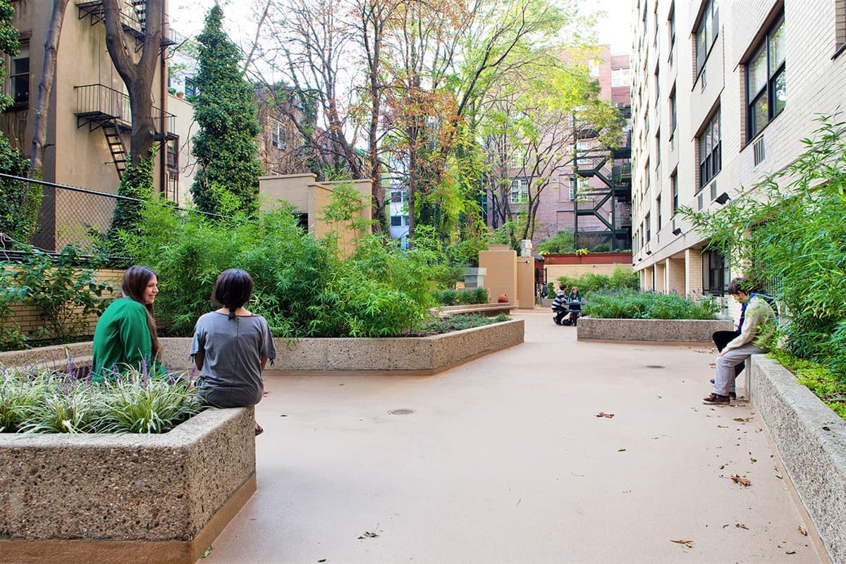 A large, private courtyard gives students an opportunity to relax and enjoy some fresh air in the midst of New York City.