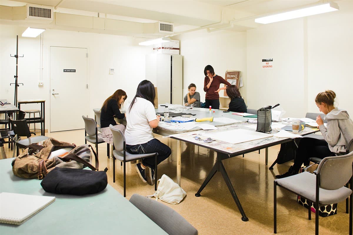 Students have room to spread out and let the creativity flow in the Stuyvesant Park Art Studio.