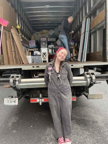 Shannon Hughes, Eugene Lang ’26, Creates Dorm Donation Project, Recycling Program for Home Goods